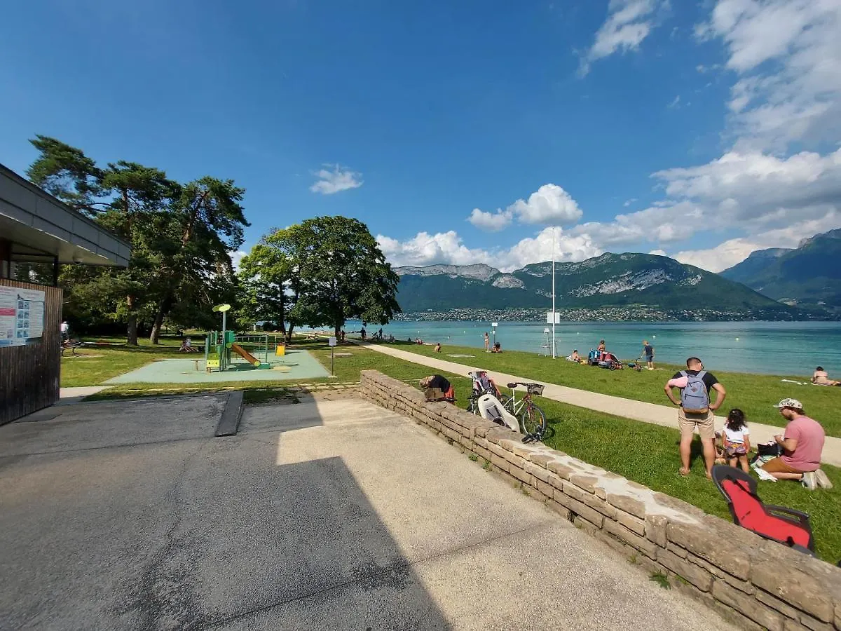 A 200 Metres Du Lac D'Annecy, Spacieux Appartement 3 Chambres Avec Terrasse Et Jardin Sévrier Apartman