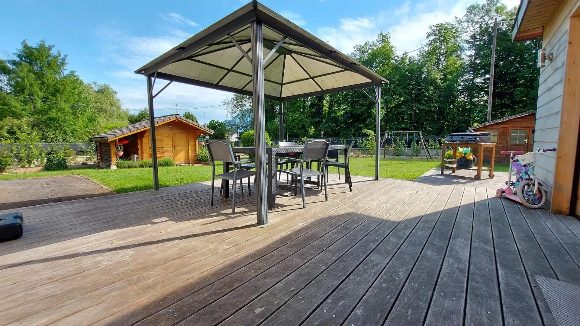 A 200 Metres Du Lac D'Annecy, Spacieux Appartement 3 Chambres Avec Terrasse Et Jardin Sévrier Apartman